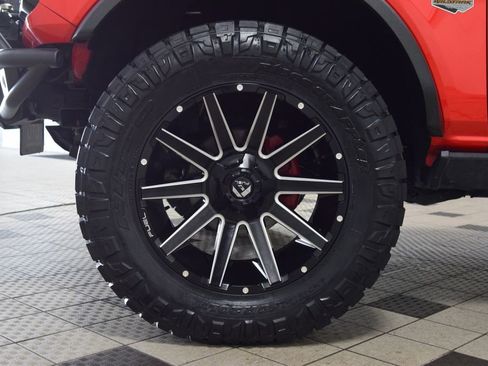 Used 2023 Ford Bronco Wildtrak AWD/4WD image 25