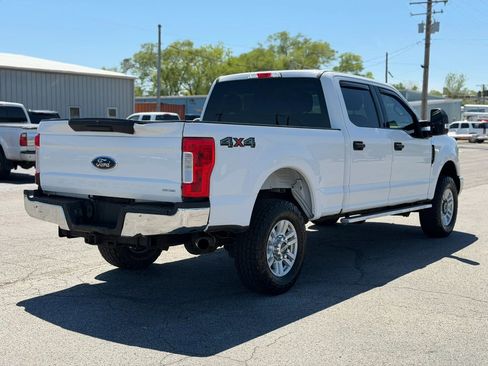 Used 2017 Ford F250 XLT AWD/4WD image 5