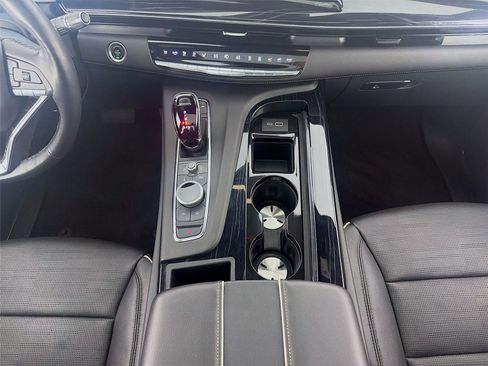 Used 2024 Cadillac Escalade Sport AWD/4WD image 20