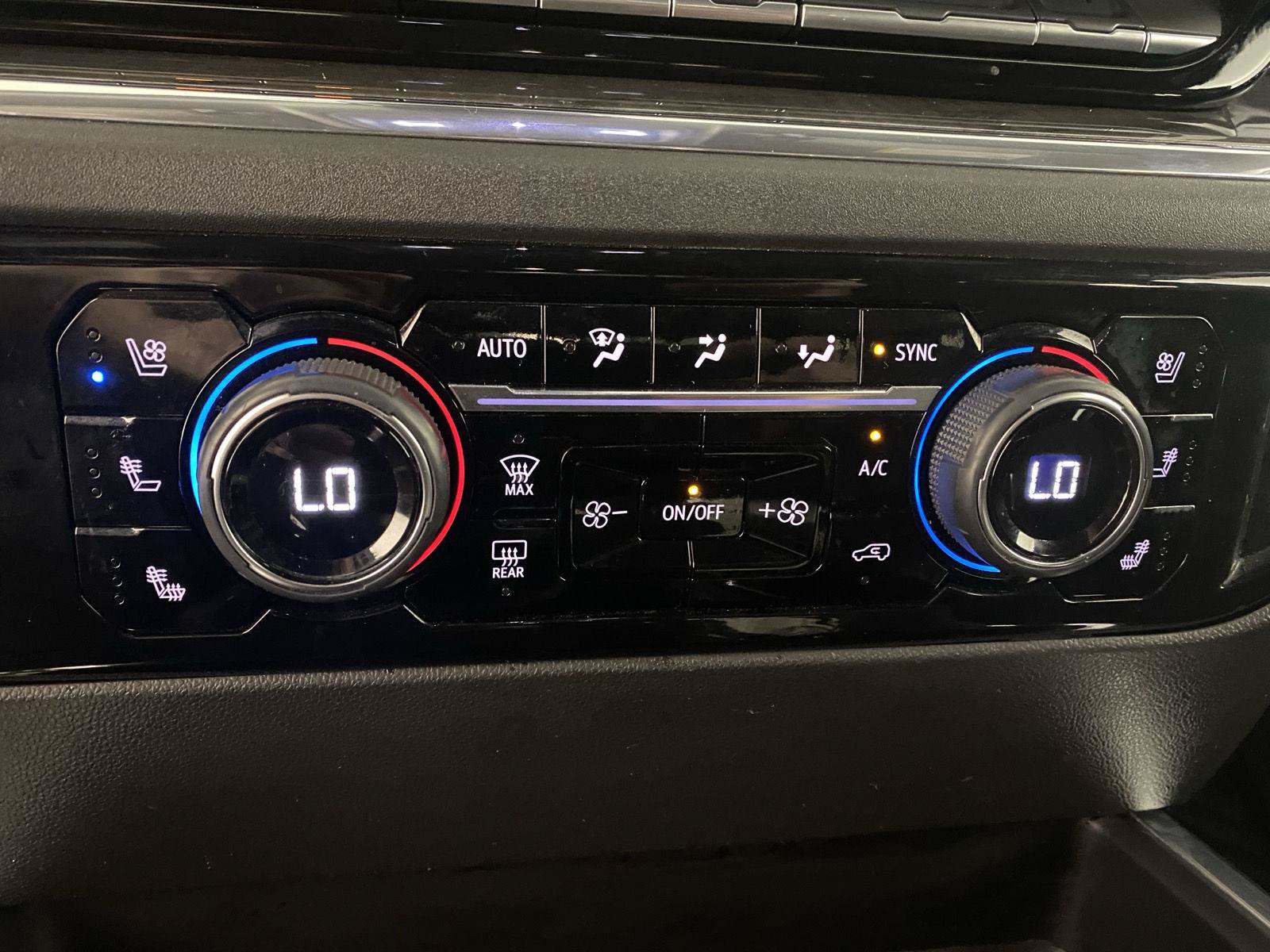 Used 2023 Chevrolet Silverado 1500 LTZ w/ LTZ Convenience Package II AWD/4WD image 12