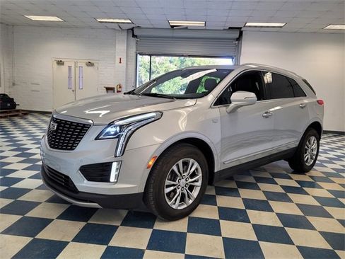 Used 2020 Cadillac XT5 Premium Luxury image 3