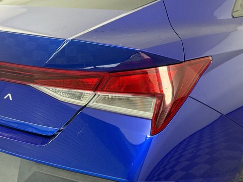 Used 2024 Hyundai Elantra SE FWD image 33