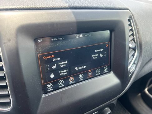Used 2018 Jeep Compass Latitude w/ Popular Equipment Group AWD/4WD image 10