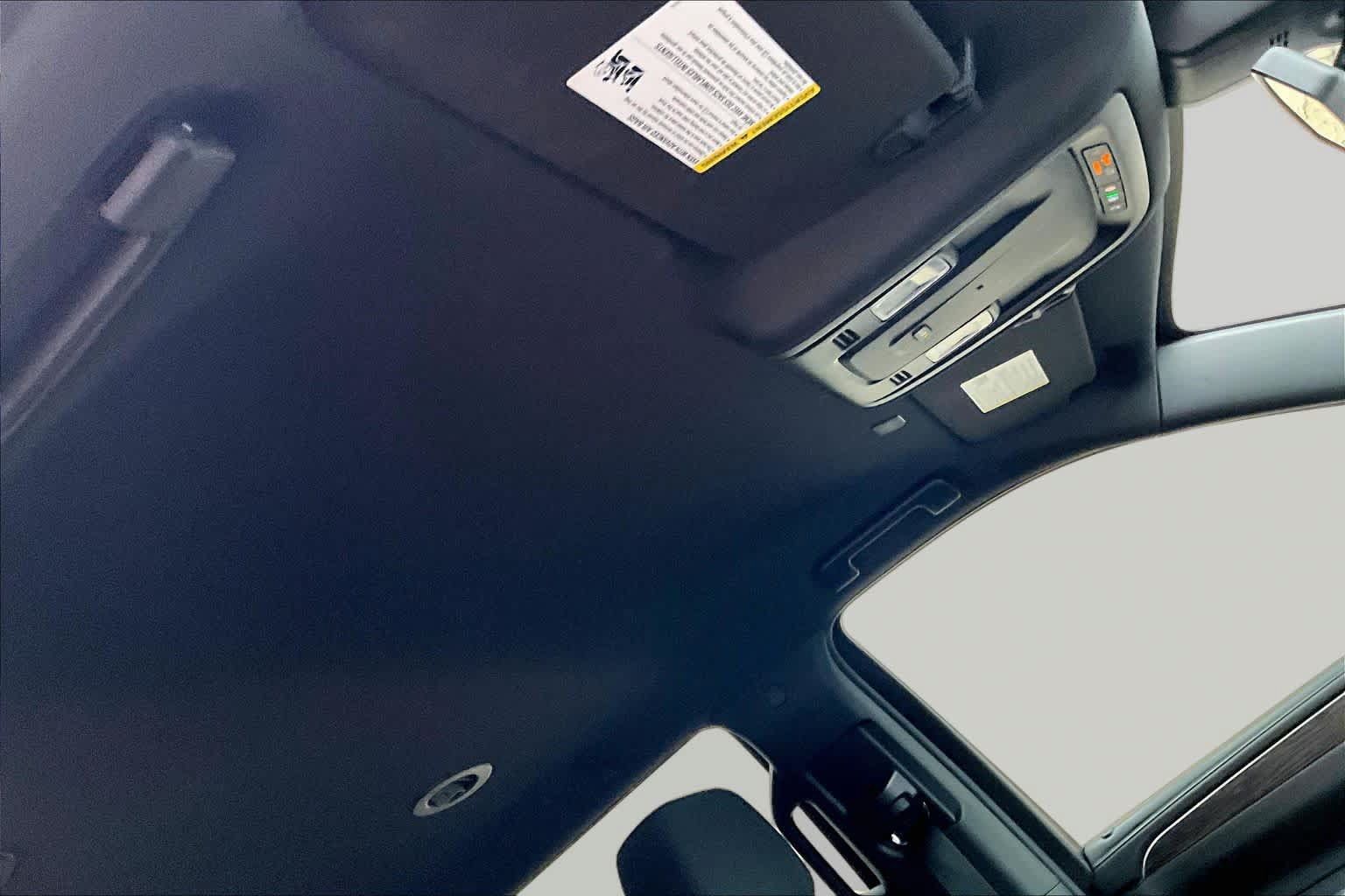 Used 2022 Chevrolet Tahoe LS RWD image 14