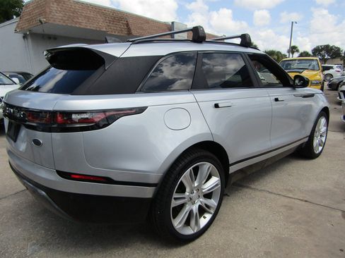 Used 2018 Land Rover Range Rover Velar R-Dynamic SE AWD/4WD image 4
