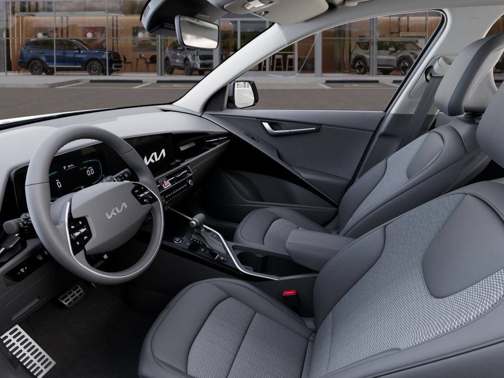 Used 2024 Kia Niro EX Touring FWD image 19