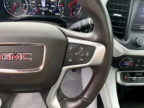 Used 2021 GMC Acadia SLT w/ Technology Package image 19