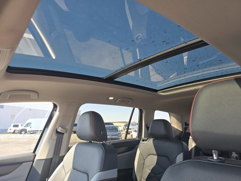 New 2026 Volkswagen Atlas Peak Edition image 19