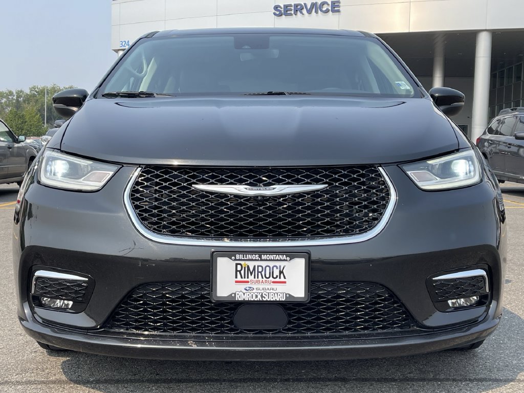 Used 2023 Chrysler Pacifica Touring-L FWD image 15