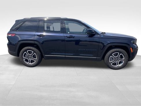 New 2024 Jeep Grand Cherokee Trailhawk w/ Luxury Tech Group III image 7
