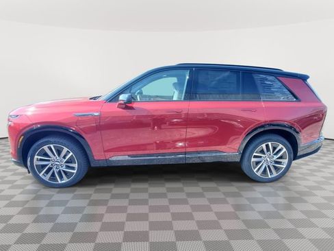 New 2026 Cadillac Vistiq Premium Luxury w/ LPO, Floor Liner Package AWD/4WD image 3