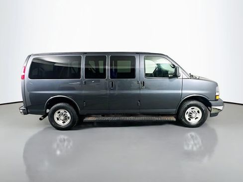 Used 2017 Chevrolet Express 2500 LT w/ LT Preferred Equipment Group image 5