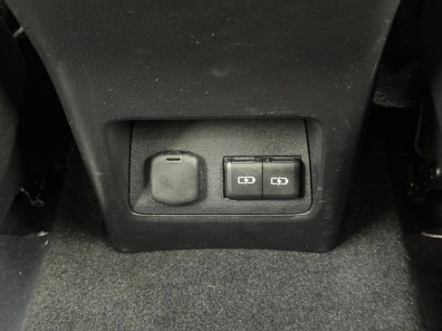 Used 2023 Lexus NX 250 FWD w/ Towing Package (2000 Lbs) image 36