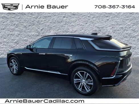 Certified 2024 Cadillac Lyriq Luxury image 9