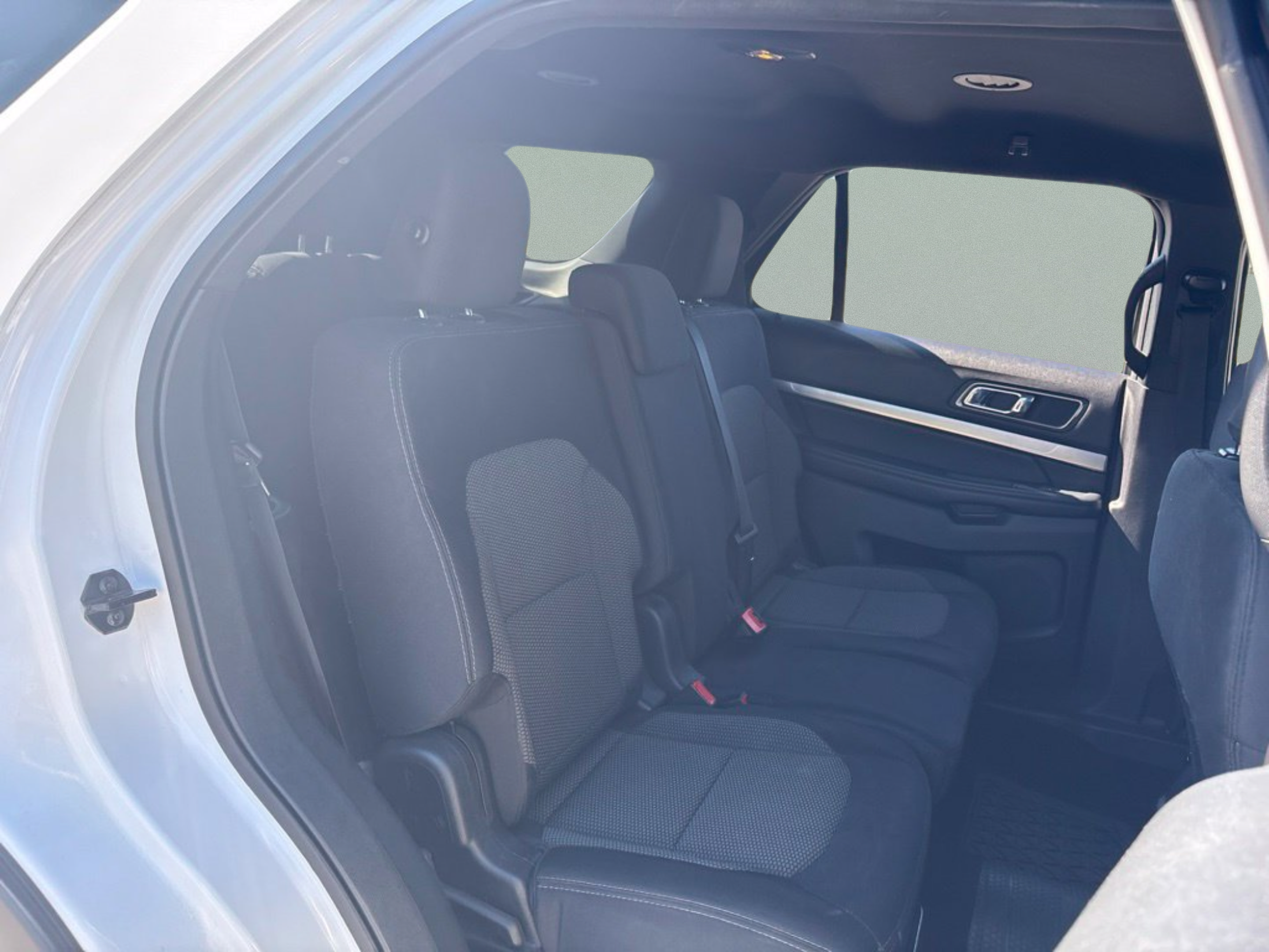 Used 2019 Ford Explorer XLT w/ Equipment Group 201A AWD/4WD image 24