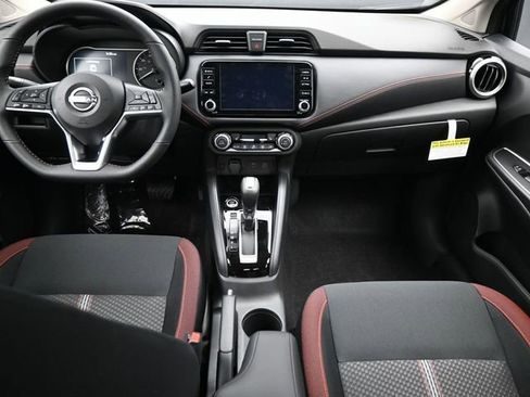 New 2025 Nissan Versa SR w/ Trunk Package FWD image 9