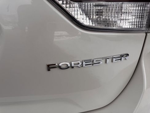 Used 2019 Subaru Forester Premium image 36