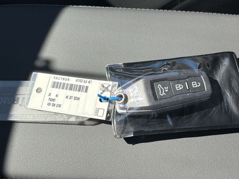 Used 2026 Audi A6 Premium Plus image 38