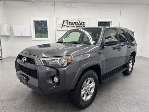 Used 2018 Toyota 4Runner SR5 AWD/4WD image 1