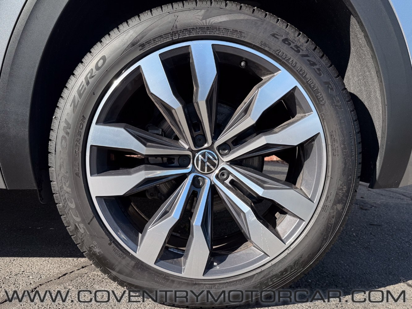 Used 2022 Volkswagen Atlas Cross Sport SEL Premium R-Line AWD/4WD image 10