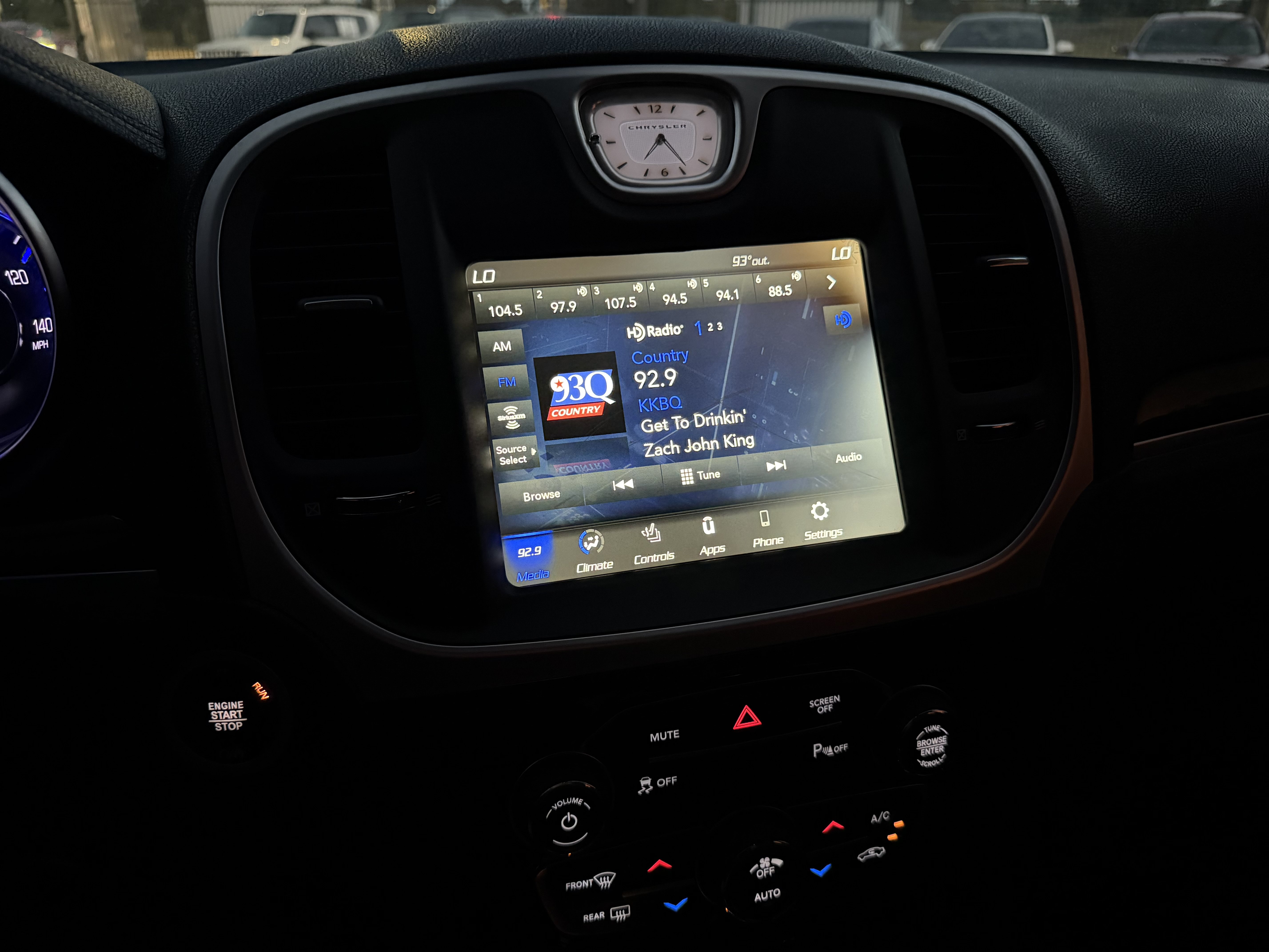 Used 2022 Chrysler 300 Touring L w/ Comfort Group RWD image 22