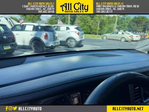 Used 2015 Toyota Sienna XLE Premium FWD image 26