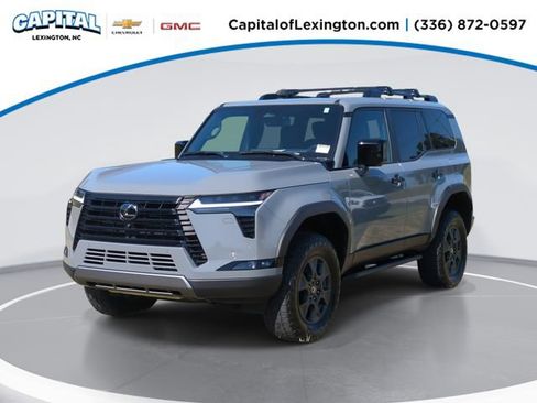 Used 2025 Lexus GX 550 AWD/4WD image 1