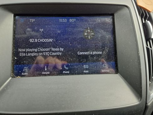 Used 2020 Ford Edge SE image 6