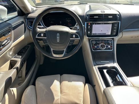Used 2017 Lincoln Continental Reserve w/ Technology Package image 7