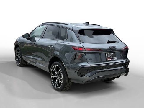 New 2026 Audi Q3 quattro 2.0T AWD/4WD image 3