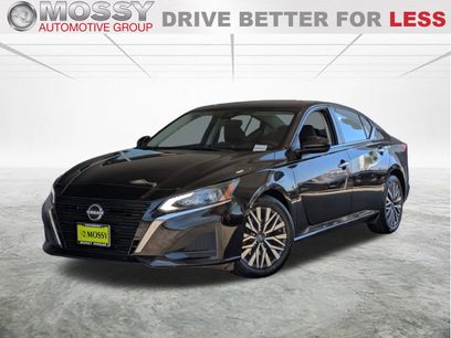 Used 2023 Nissan Altima 2.5 SV