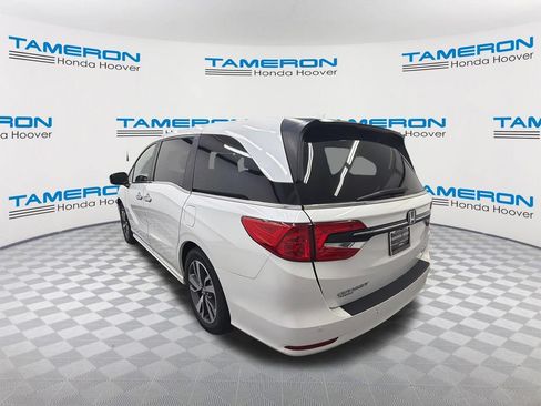 Used 2022 Honda Odyssey Touring image 3