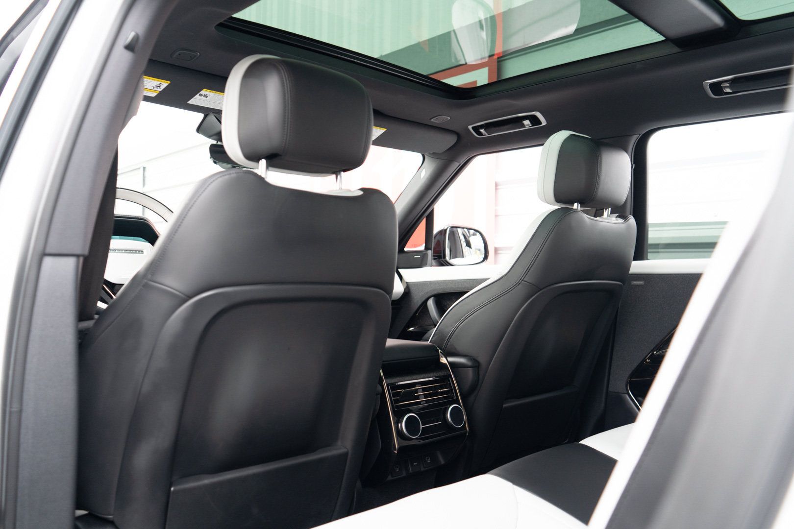 Used 2023 Land Rover Range Rover Sport SE Dynamic AWD/4WD image 24