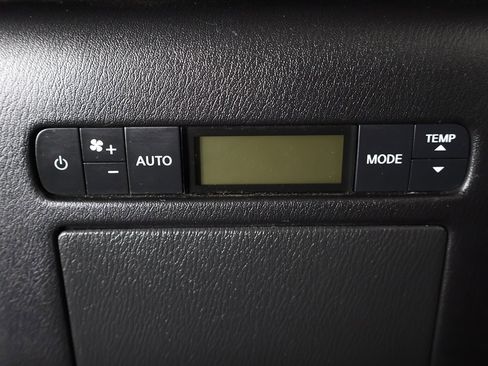 Used 2024 Nissan Armada SL image 58