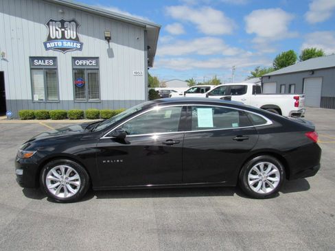 Used 2022 Chevrolet Malibu LT FWD image 3