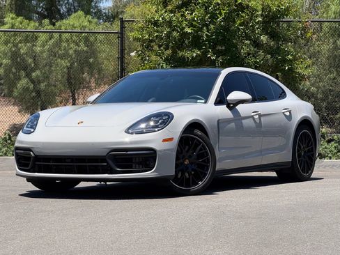Certified 2023 Porsche Panamera Platinum Edition RWD image 1