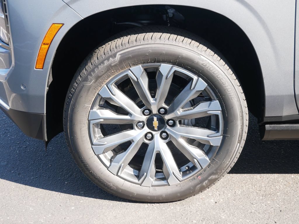 New 2026 Chevrolet Tahoe High Country AWD/4WD image 12