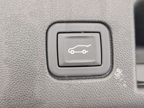 Used 2023 Chevrolet Equinox LT AWD/4WD image 58