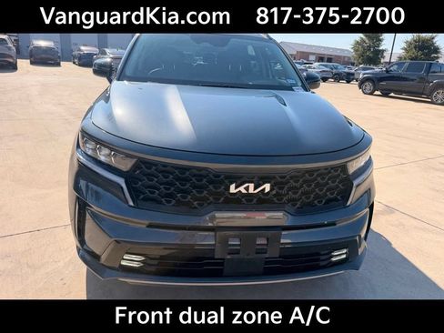 Certified 2023 Kia Sorento SX FWD image 7