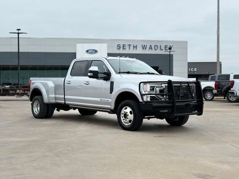Used 2022 Ford F350 Lariat w/ Lariat Ultimate Package AWD/4WD image 1