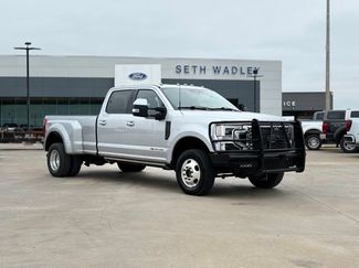 Used 2022 Ford F350 Lariat w/ Lariat Ultimate Package AWD/4WD video 1