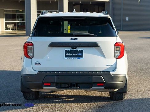 Used 2023 Ford Explorer Timberline image 7