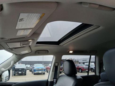 Used 2022 INFINITI QX80 Luxe w/ All-Season Package image 35