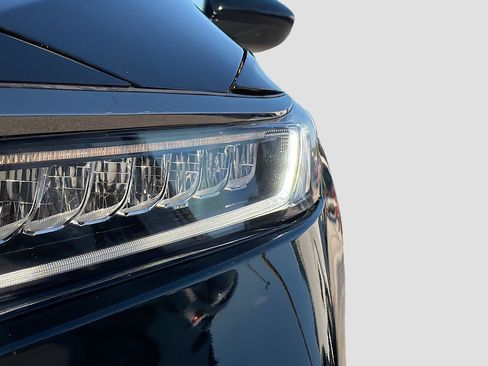 Used 2022 Honda Accord Sport image 9
