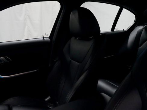 Used 2023 BMW 330i xDrive Sedan w/ Premium Package image 20