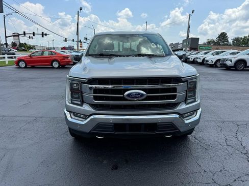 Used 2021 Ford F150 Lariat w/ Equipment Group 502A High AWD/4WD image 3