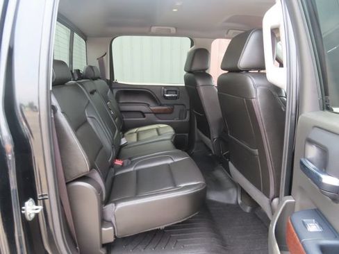 Used 2017 GMC Sierra 1500 SLT AWD/4WD image 29