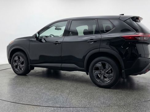 Used 2025 Nissan Rogue SV image 6