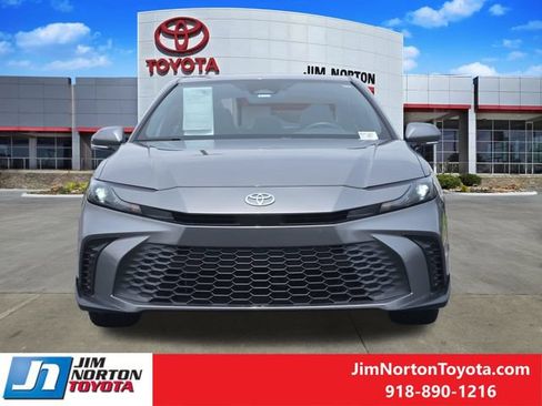 Used 2025 Toyota Camry SE w/ Multimedia Upgrade Package AWD/4WD image 2