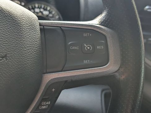 Used 2024 RAM 2500 Tradesman w/ Chrome Appearance Group AWD/4WD image 26